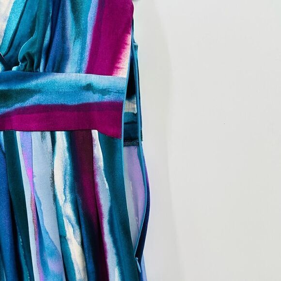 Rabbit Rabbit Rabbit Designs Bold Watercolor Striped Dress Size 8 V-Neck Stretch - Picture 8 of 11